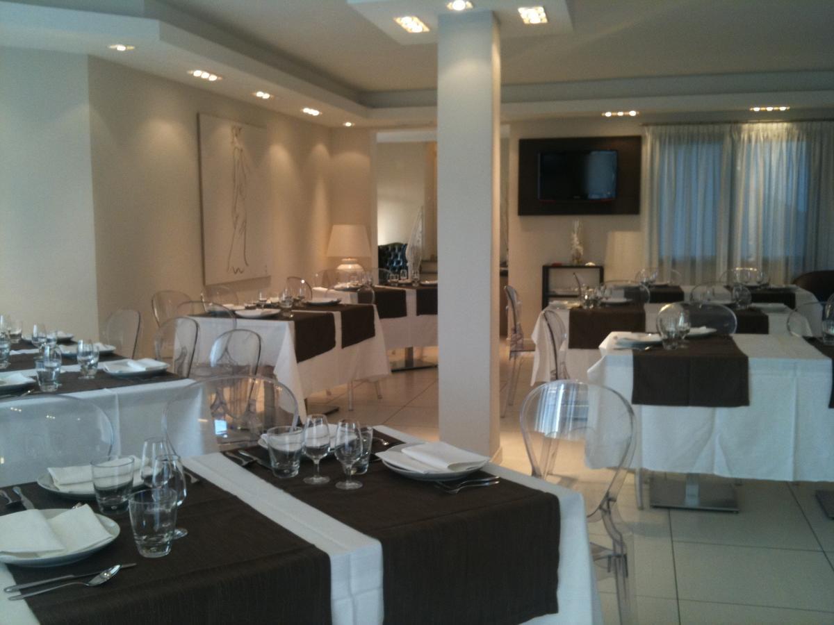 אולביה Hotel Ambrosio La Corte מראה חיצוני תמונה