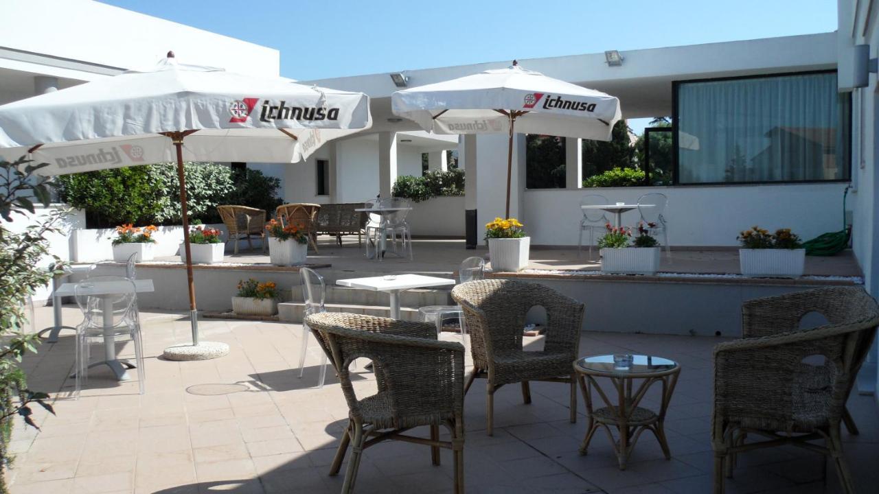 אולביה Hotel Ambrosio La Corte מראה חיצוני תמונה